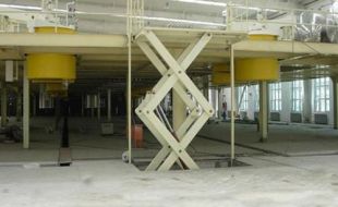 自行铝合金升降平台助力工厂提升作业效率